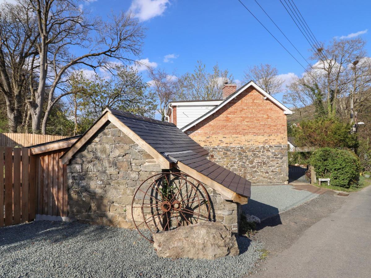 Tan Y Capel Villa Llanbrynmair Exterior foto